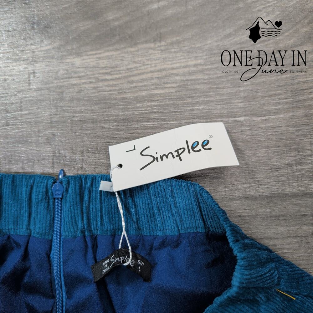 Simplee Corduroy Skirt Size L - Picture 2 of 5